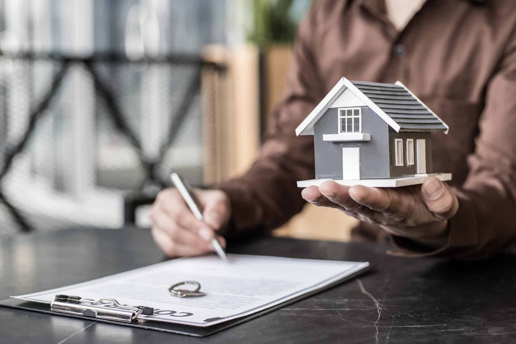 Haus bzw. Wohnung in der Schweiz selbst oder über einen Makler verkaufen?