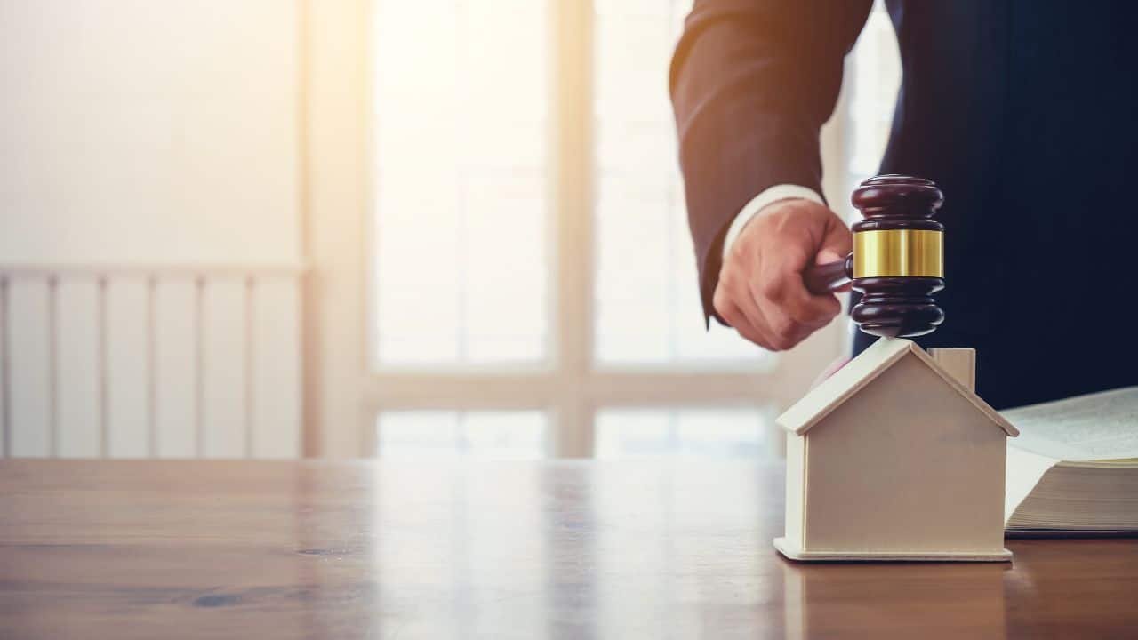 Comprare Casa all’Asta è Sicuro? Rischi, Pro e Contro
