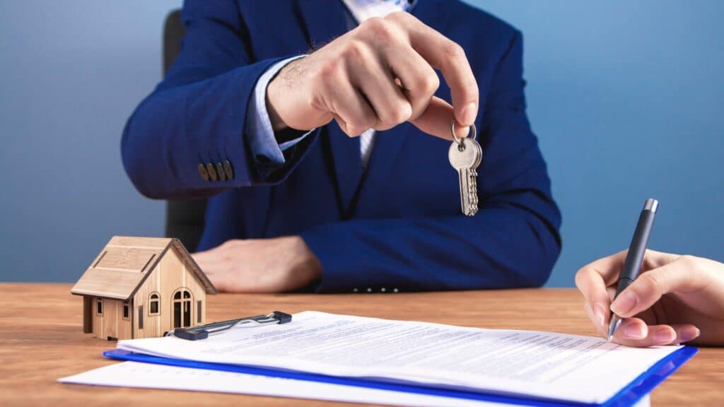Scelta agente immobiliare per riuscire a vendere casa